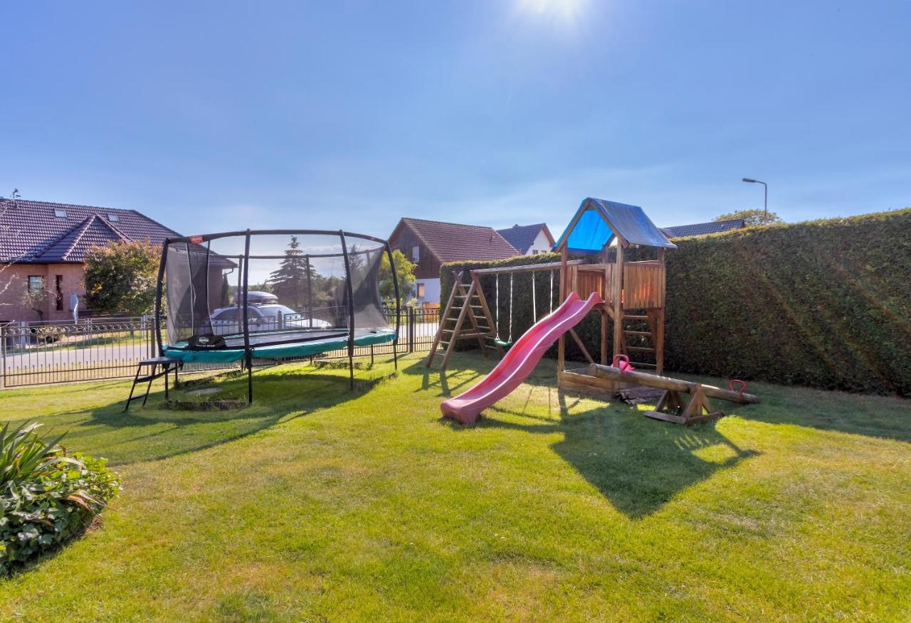 Haus Im Gruenen Lägenhet Heringsdorf  Exteriör bild